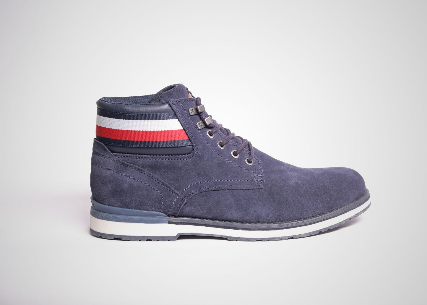 Tommy Hilfiger Outdoor Suede