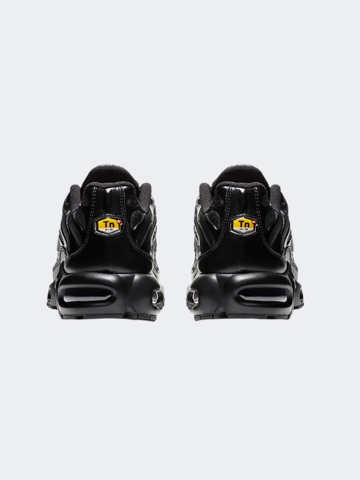 NIKE AIR MAX PLUS
