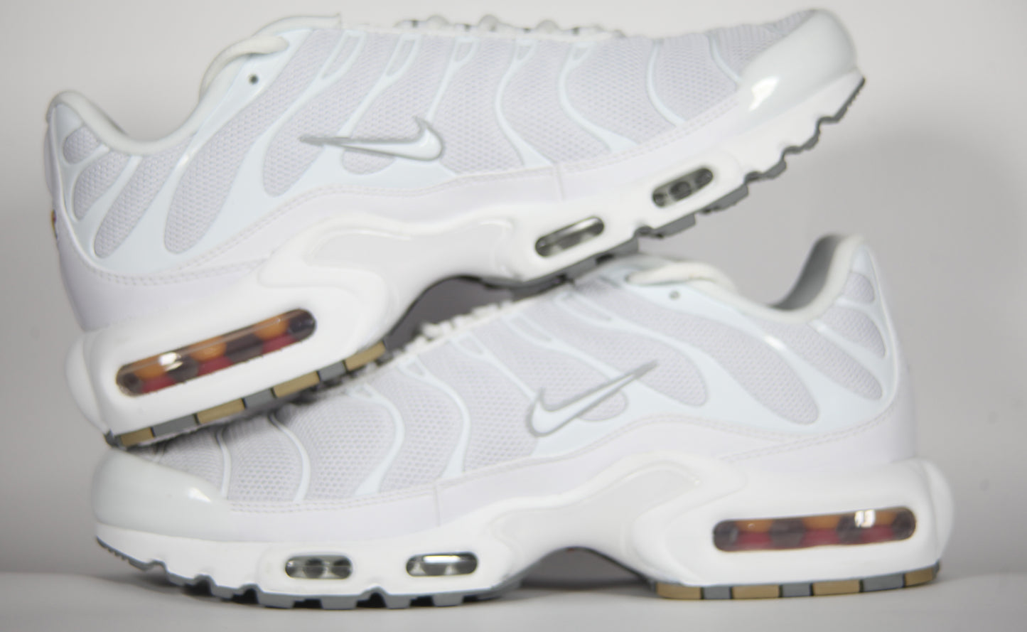 NIKE AIR MAX PLUS